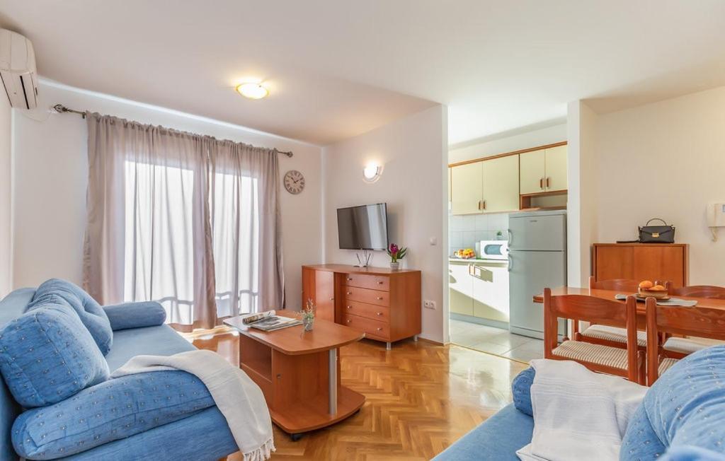 Apartments With A Parking Space Makarska - 18170 Εξωτερικό φωτογραφία